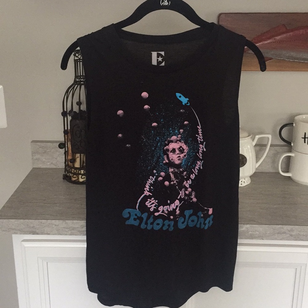 Elton John tank size XS